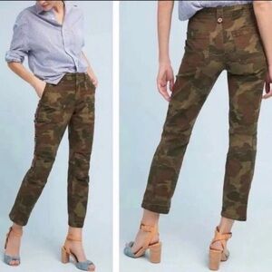 Anthropologie Wanderer Camo Embroidered Side Leg Pants size 28 Olive Green